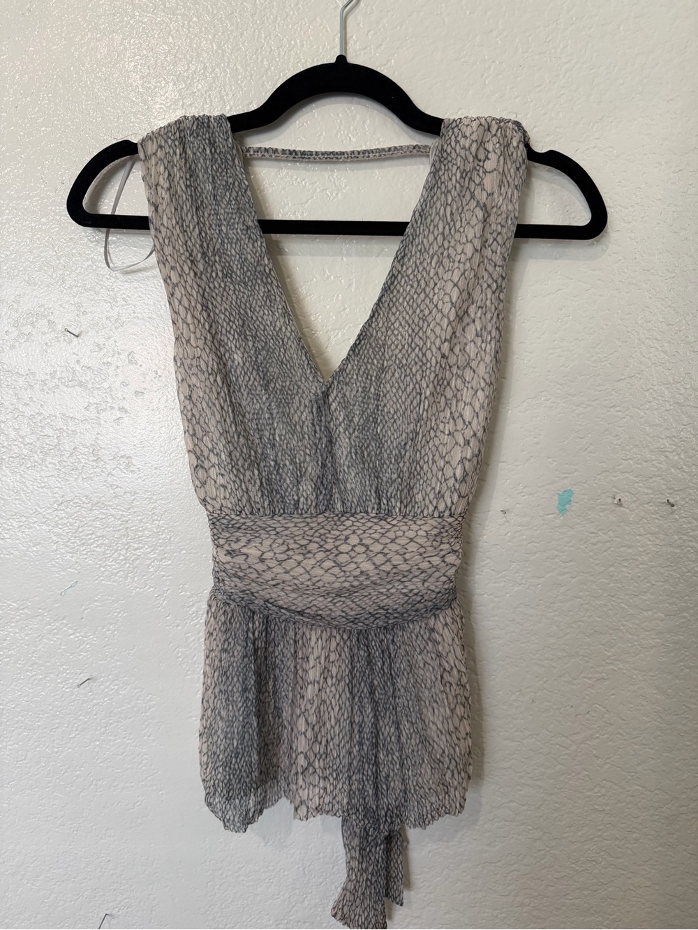 Rachel Zoe Silver Metallic and Cream Sleeveless Blouse